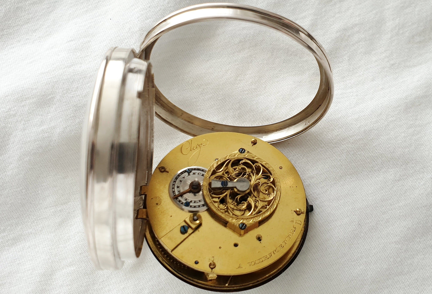 Clergé À Valenciennes Pocket Watch