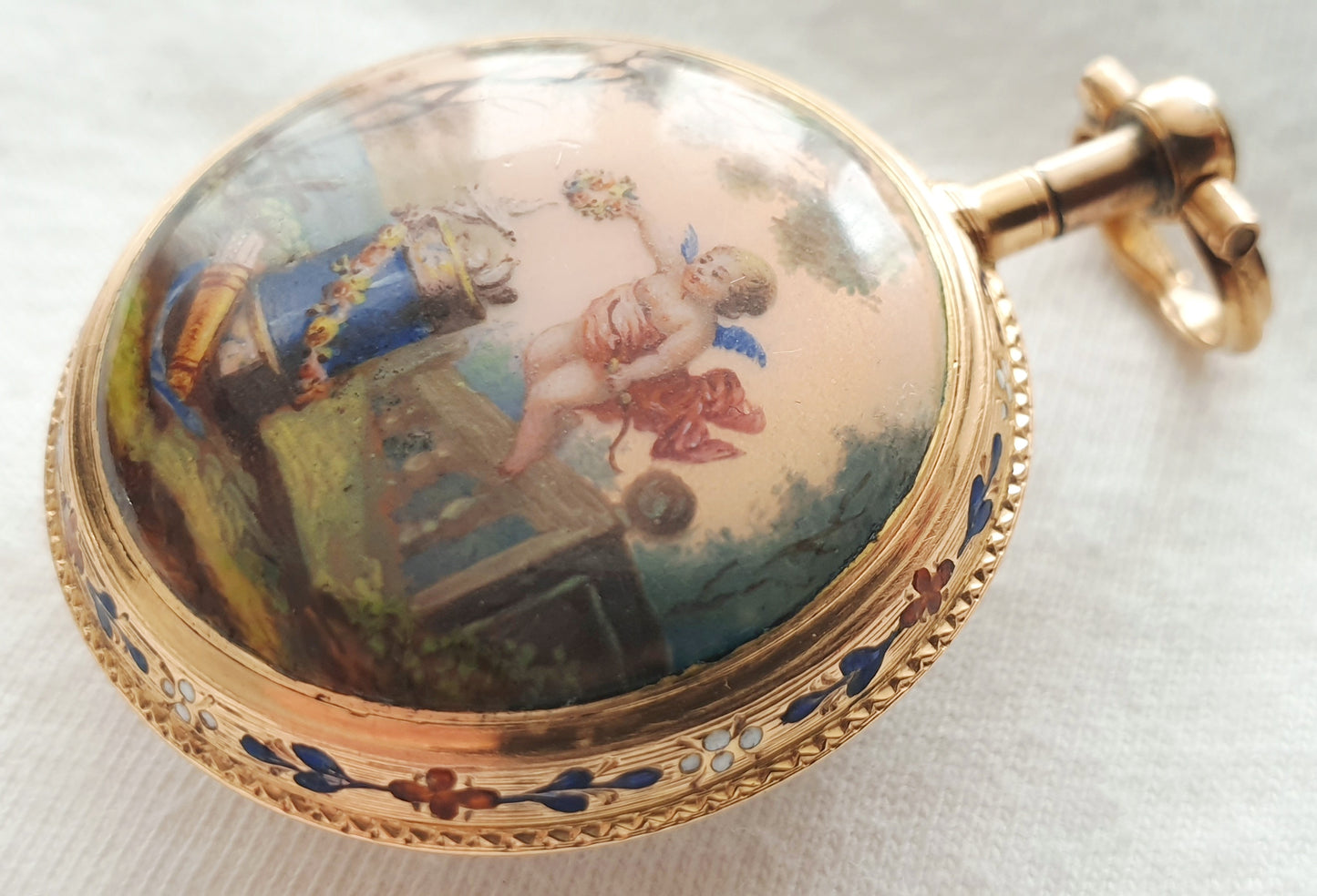 Gold enameled French verge fusee